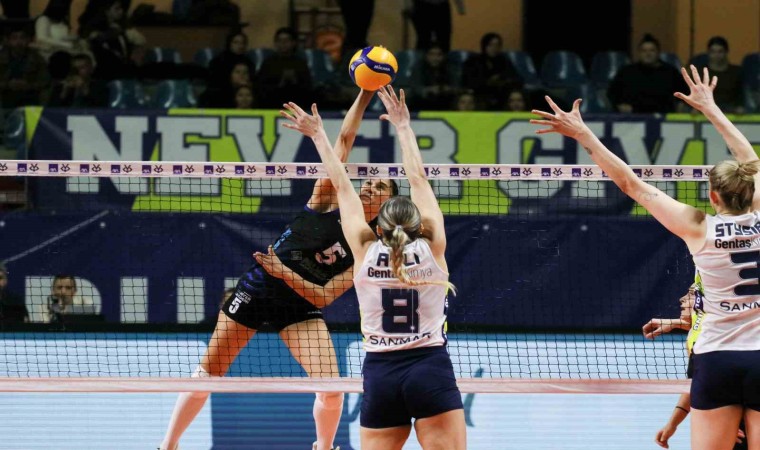 Fenerbahçe, Kupa Voleyde yarı finale yükseldi