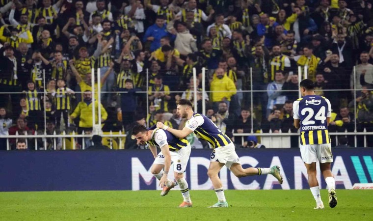 Fenerbahçe yenilmezlik serisini 16 maça çıkardı