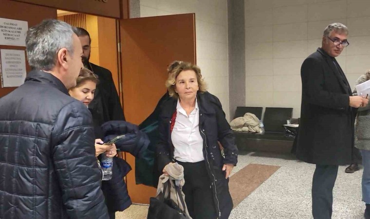 FETÖden yargılanan Nazlı Ilıcak: ‘‘Öz eleştiri yapmak istiyorum, FETÖyü yanlış değerlendirdim, eksik bilgilere sahiptim