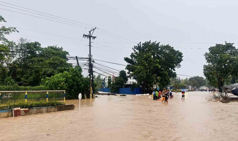 Filipinler sel ve toprak kayması: 6 ölü, 1 kişi kayıp