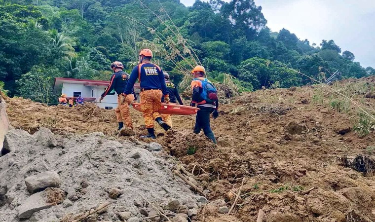 Filipinlerdeki toprak kaymasında can kaybı 54e yükseldi