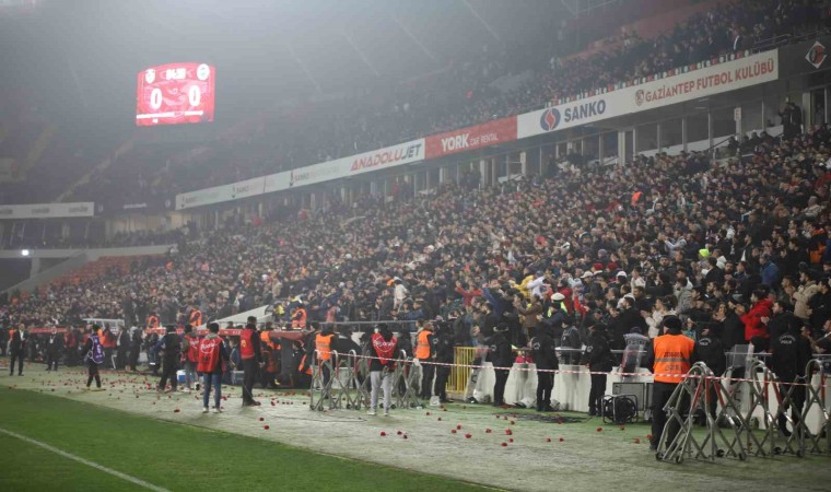 Gaziantep FK-Fenerbahçe maçında duygusal anlar