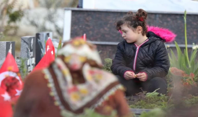 Gaziantep’te depremde yaşamını yitirenler anıldı (2)