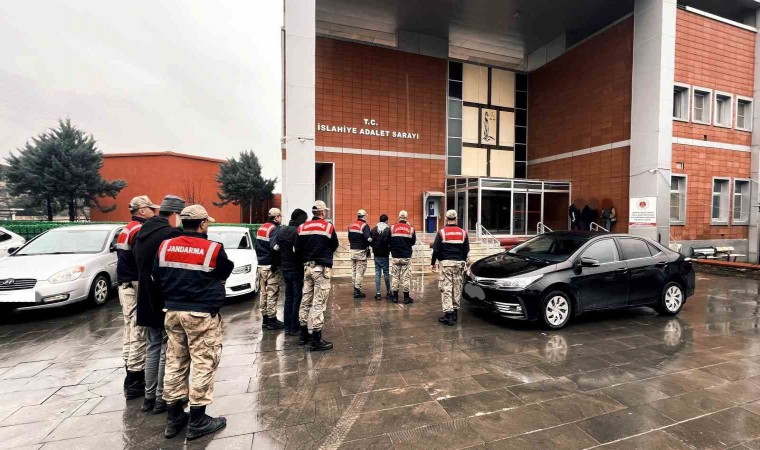 Gaziantepte kaçak göçmen organizatörü operasyonu: 3 gözaltı