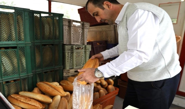 Gedizde ekmek fiyatı düşürüldü