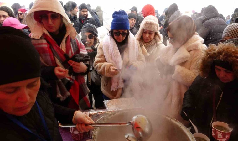 Giresunda “Kar Festivali” renkli görüntüler oluşturdu