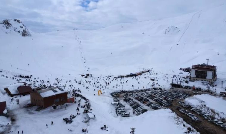 Hakkari’de 2 bin 800 rakımda Kar Festivali