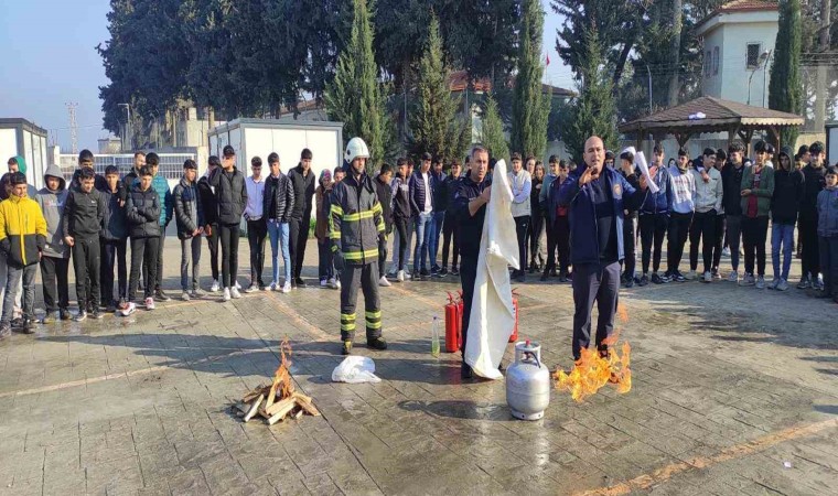 Hatayda öğrencilere yangın eğitimi verildi