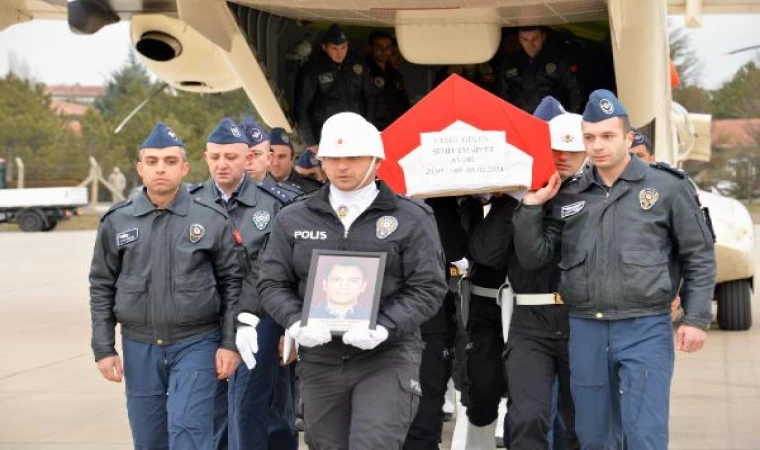 Helikopter kazasında şehit olan 2 pilotun cenazesi Ankara’ya getirildi