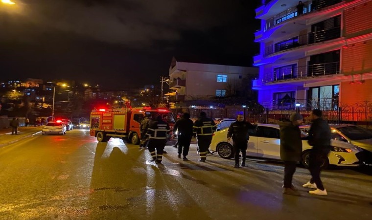 İki otomobilin çarpıştığı kazada gaz sızıntısı paniğe neden oldu