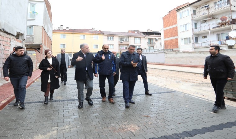 İnegölde mahalle otoparkları merkeze nefes aldırıyor