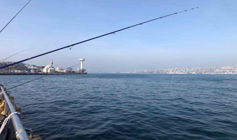 İstanbul Boğazında gemi trafiği askıya alındı