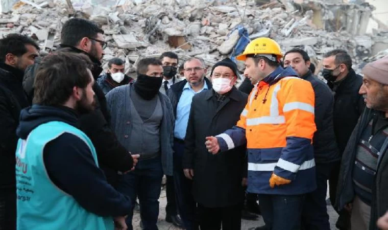 Karamollaoğlu’ndan deprem mesajı: Tüm yanlışları telafi edeceğiz