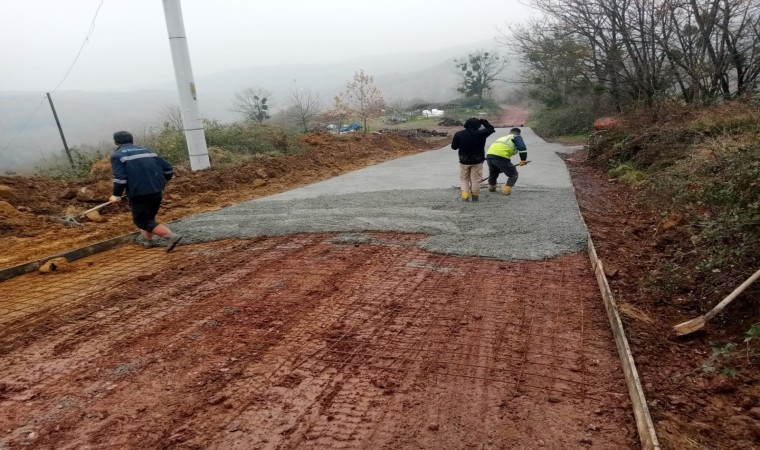 Kartepede 2 bin 150 metrelik yolda çalışma