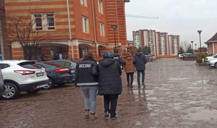 Kastamonuda FETÖ operasyonu: 4 gözaltı