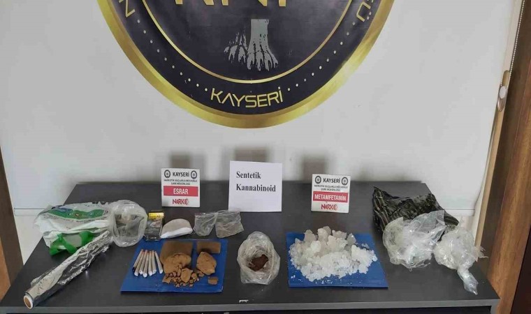 Kayseride 1 kilo 385 gram uyuşturucu ele geçirildi