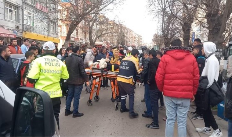 Kırıkkalede feci kaza: Sürücü ve yaya ağır yaralandı