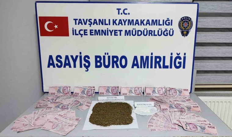 Kocaeliden Kütahyaya uyuşturucu sevkiyatına 2 tutuklama