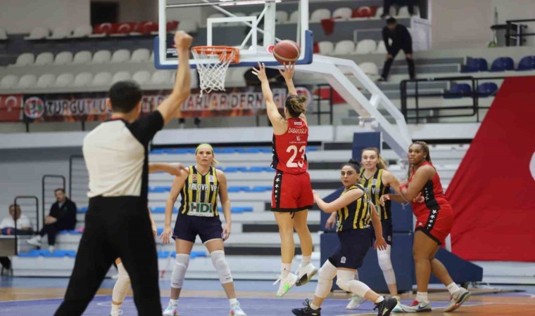 Lidya Garden City Turgutlu Belediyesi Kadın Basketbol lideri konuk edecek