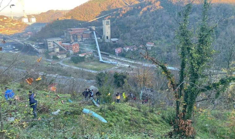 Liseli Büşranın hayatını kaybettiği öğrenci servisi kazasında tanıklar dinlendi