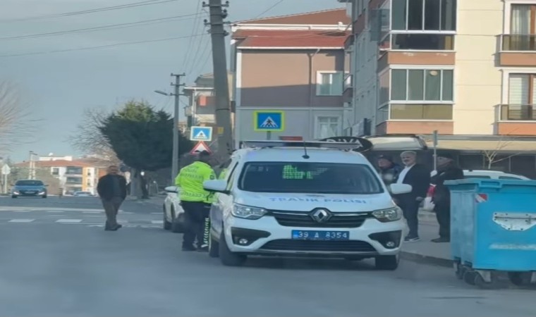 Lüleburgazda park halinde otomobile çarpıp kaçtı