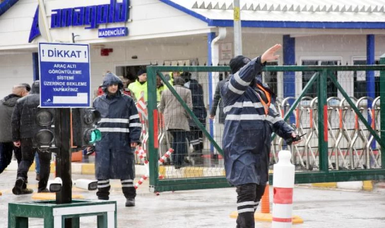 Maden sahasında toprak altında kalan 9 işçiyi arama çalışmalarında 2’nci gün (2)