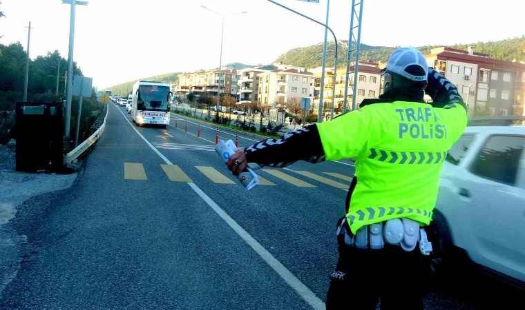 Muğlada otobüslerde kemer denetimi yapıldı