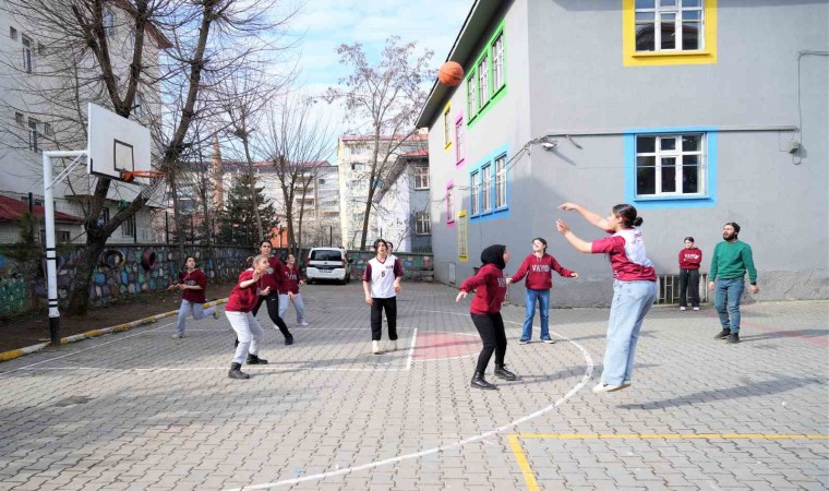 Muşlu altın kızlar bölge şampiyonu oldu