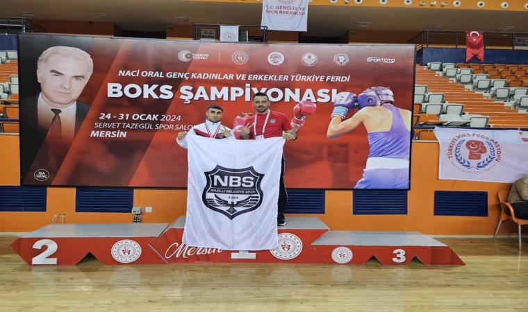 Nazilli Belediyespor boksörü Türkiye şampiyonu oldu