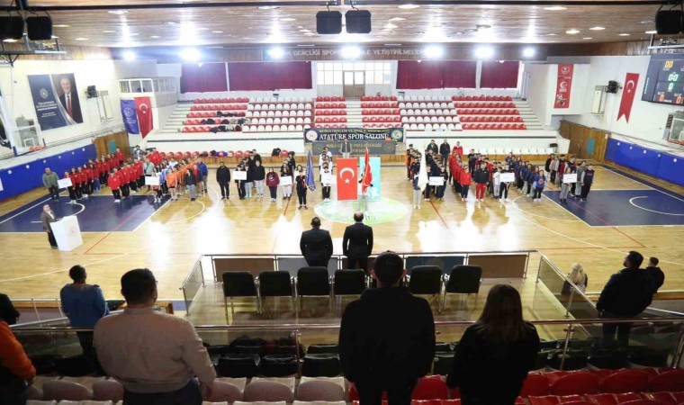 Okul sporları basketbol yıldızlar grup birinciliği Muğlada başladı