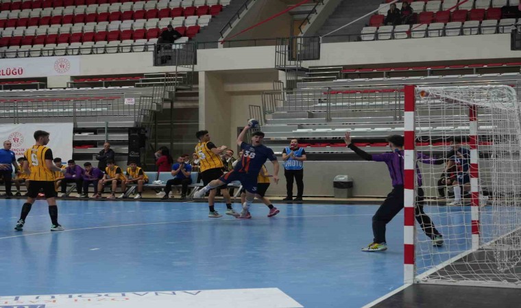 Okul Sporları Gençler Hentbol Türkiye Birinciliğinde İstanbul ekibi şampiyon oldu