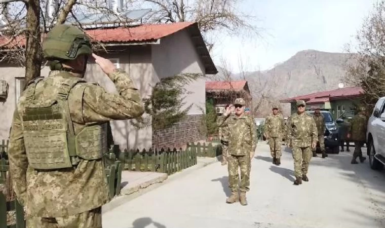 Orgeneral Bayraktaroğlu, Hakkari ve Şırnak’ta denetlemelerde bulundu