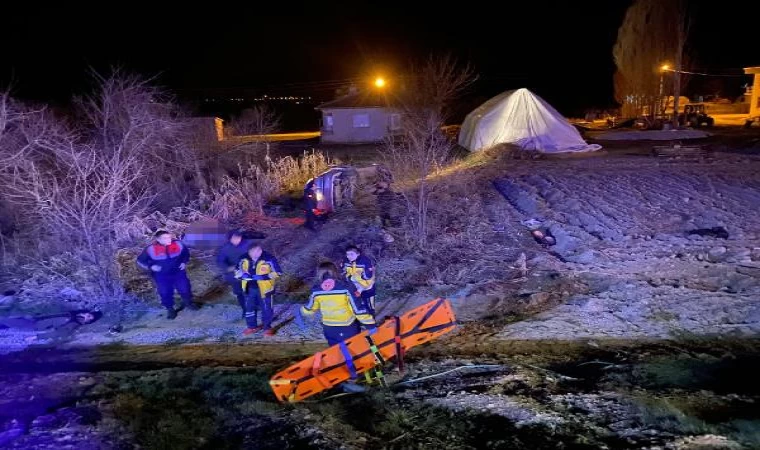 Otomobil, şarampole yuvarlandı; 1’i bebek, 1’i çocuk 3 ölü, 3 yaralı