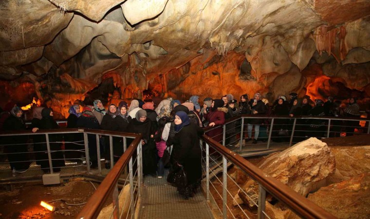 Oyacalı 200e yakın kadın Gölbaşı turu yaptı