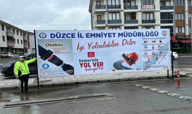 Polis otobüslerde emniyet kemeri takılması konusunda kararlı