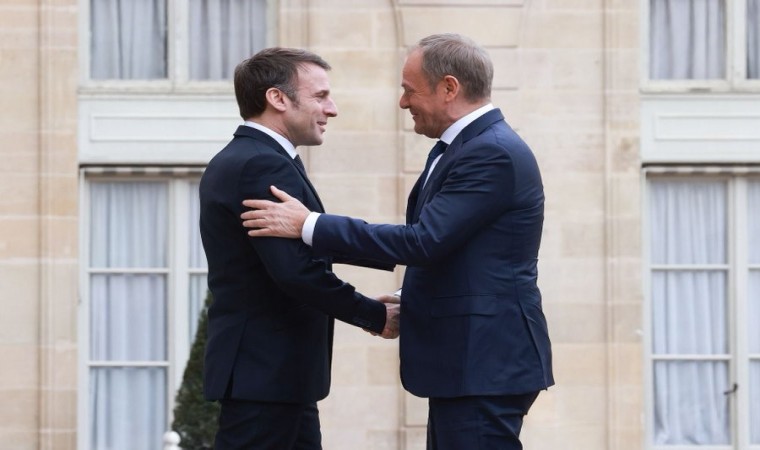 Polonya Başbakanı Tusk ile Fransa Cumhurbaşkanı Macron Pariste bir araya geldi