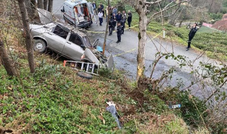 Rize’de yamaçtaki ağaca çarpan otomobilden fırlayan sürücü öldü