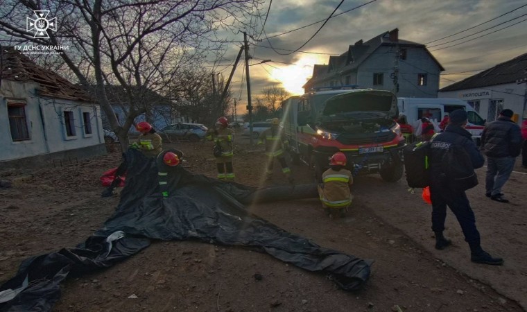 Rusya, Ukraynada birden fazla bölgeye saldırdı: 5 ölü