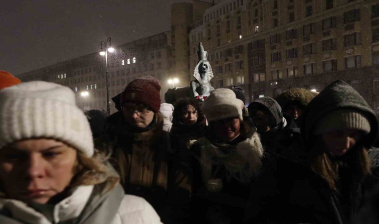 Rusyada Navalny protestolarına polis müdahalesi: 100den fazla gözaltı