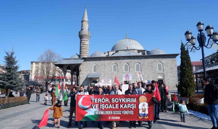 Sağlıkçılar Erzurumda Gazze için yürüdü