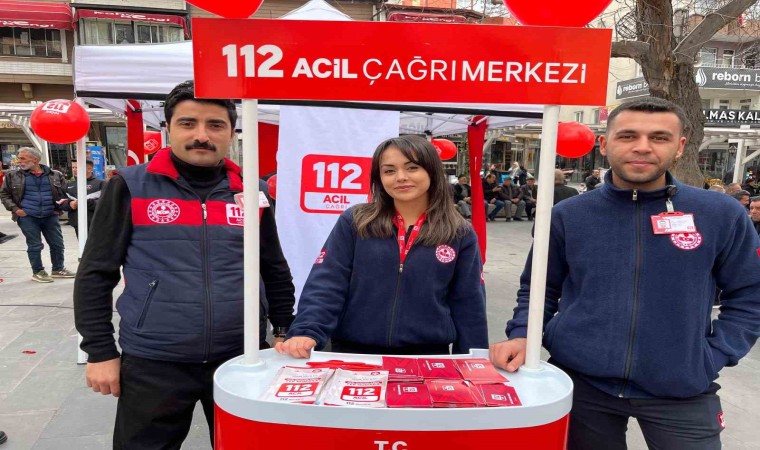 Sağlıkçılardan vatandaşlara 112ye gereksiz çağrı bilgilendirmesi