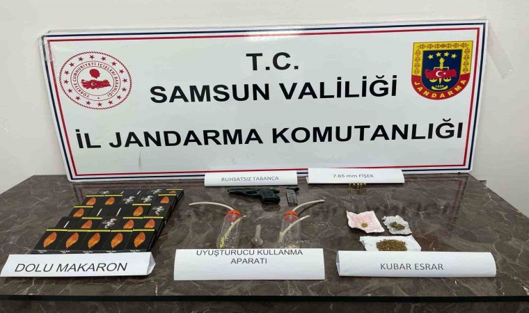 Samsunda jandarma bir evde uyuşturucu ve silah ele geçirdi