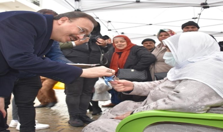 Siirtte 24 konut kura ile hak sahiplerine teslim edildi