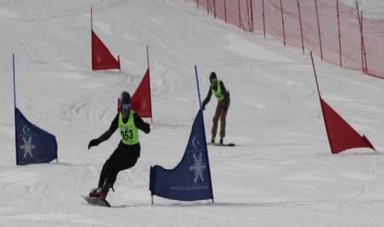 Snowboard Türkiye 2’nci Etap Şampiyonası Erzincan’da başladı