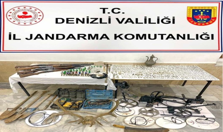 Tarihi eser kaçakçıları jandarma operasyonunda yakalandı