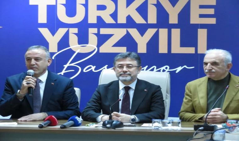 Tarım ve Orman Bakanı Yumaklı AK Parti Ümraniye İlçe Başkanlığı’nı ziyaret etti