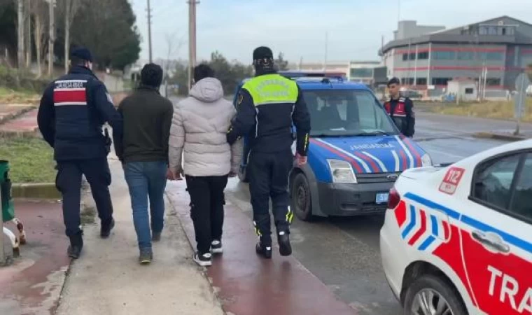 Tekirdağ’da, dron destekli trafik denetiminde 2 kaçak göçmen yakalandı