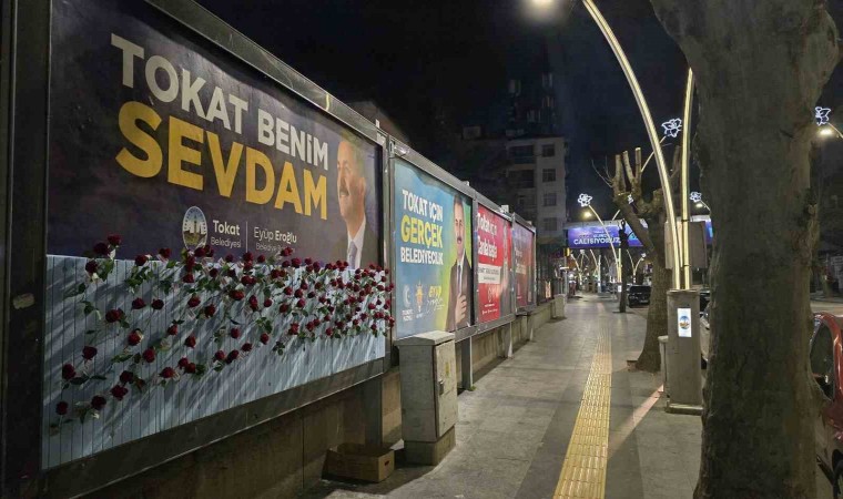 Tokat Belediye Başkanı Eroğlundan hemşehrilerine gül jesti