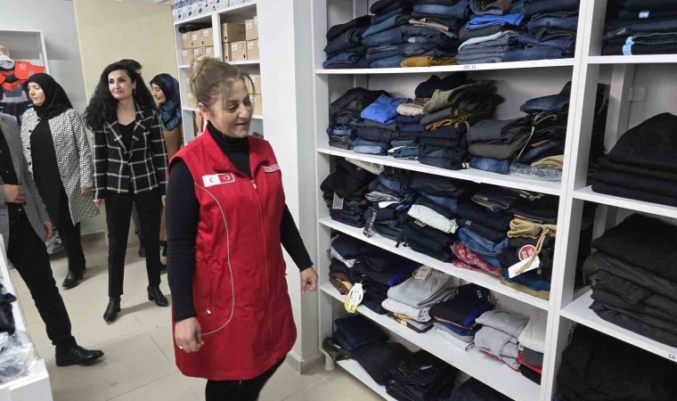 Tokatta Kızılay Butik Market Açtı