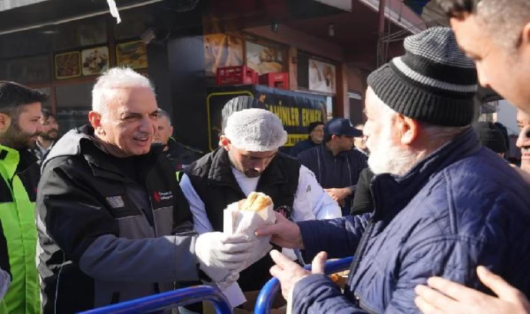 Ümraniye’de 2 bin kişiye balık ekmek dağıtıldı